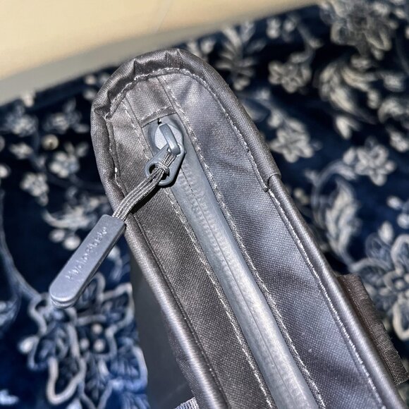 Hydro Flask 20L Insulated Tote - Black - Picture 4 of 6